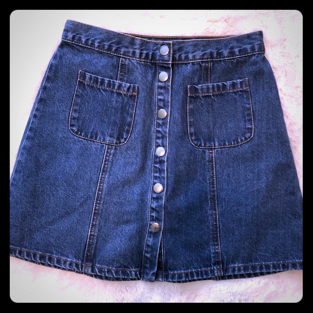 BDG Button Up Blue Denim skirt with pockets